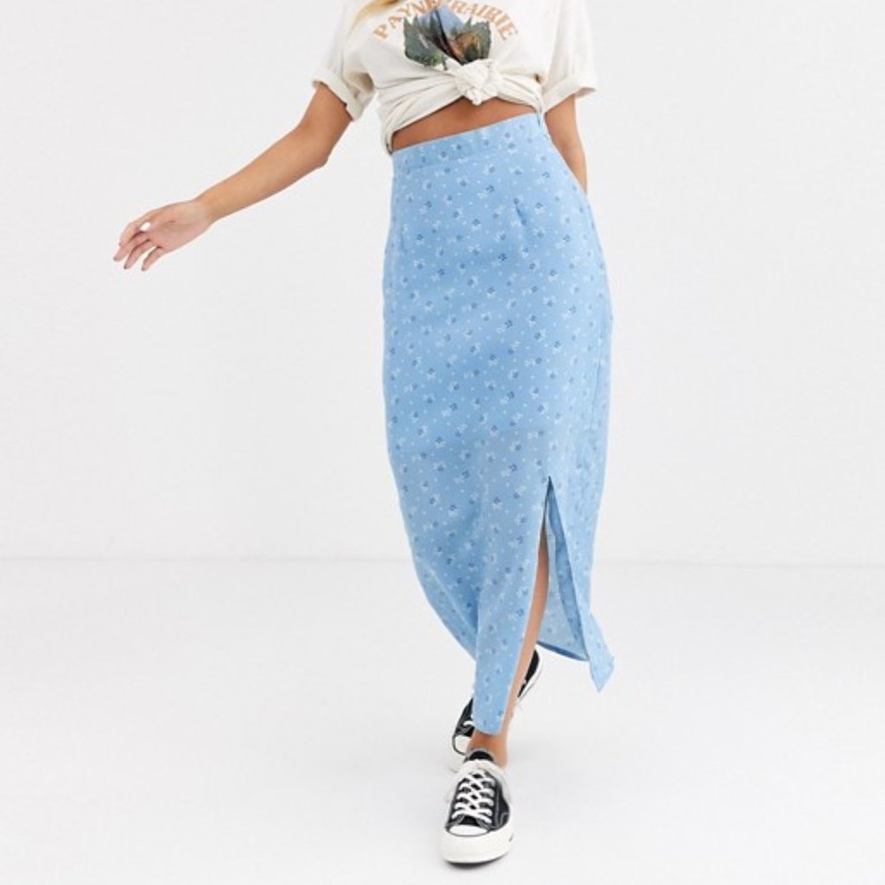 Daisy Street Plus midi skirt in ditsy floral
